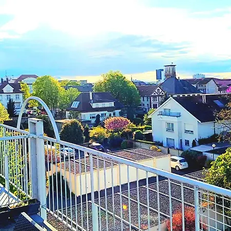 Skylight46 La Terrasse St Louis Apartman